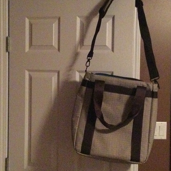 Puma carry on bag - Picture 3 of 4